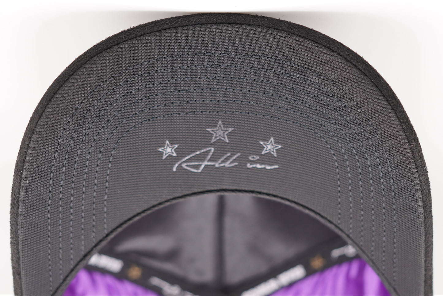 Star Wings Black Snapback®