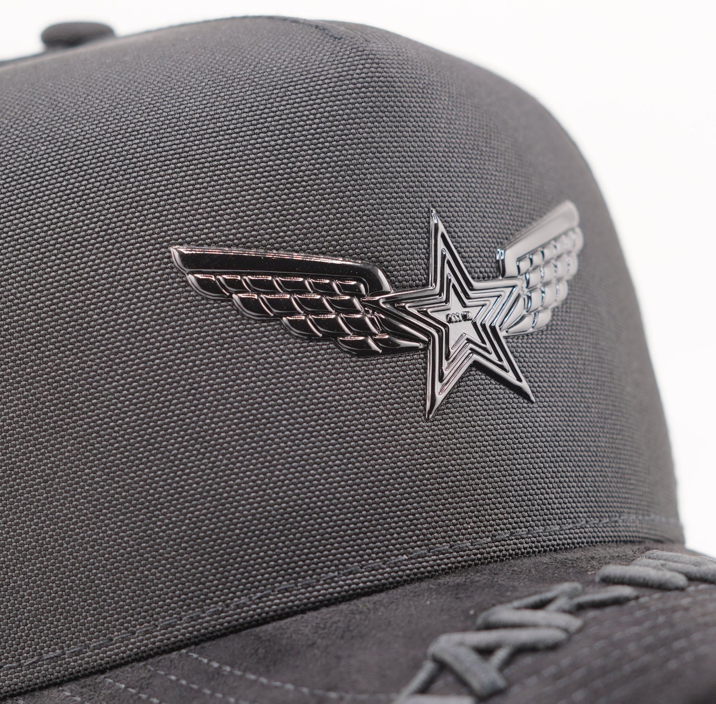 Star Wings Black Snapback®
