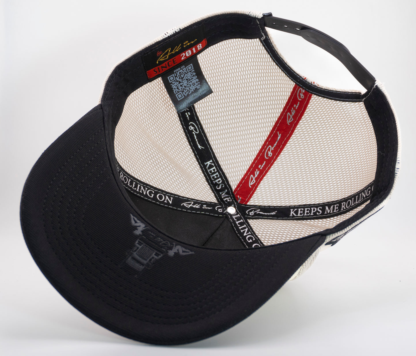 Sexy Chrome Beige and Black Truckercap