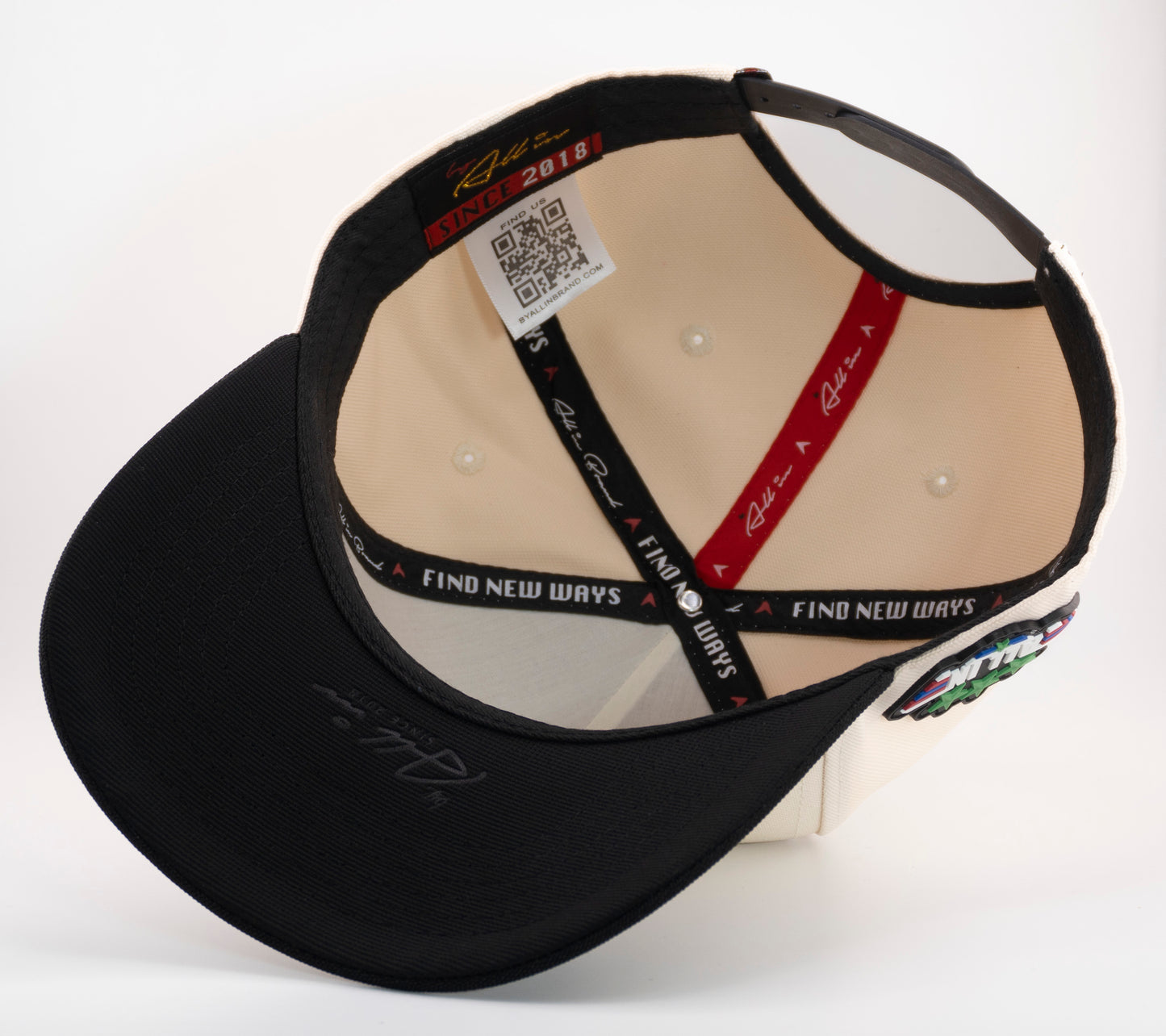 Maverick Black & Bones SnapBack®